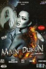 Main Dukun (2014)